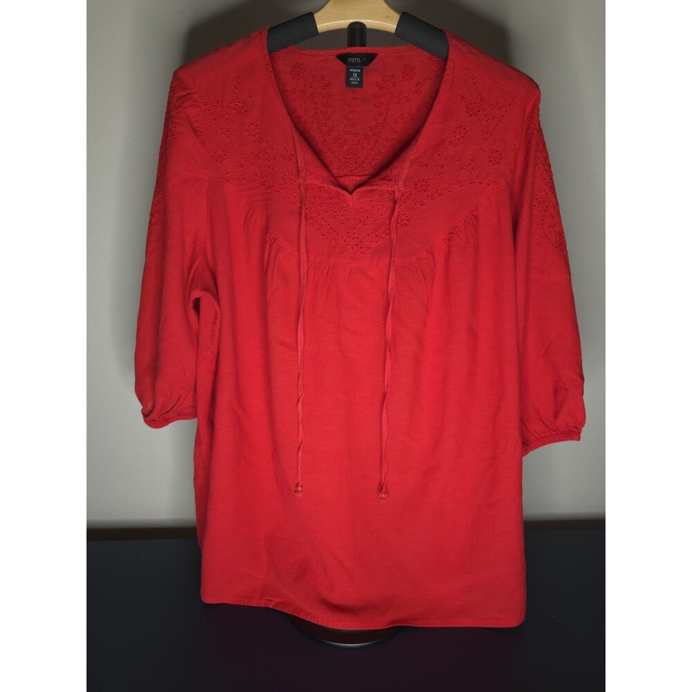 Intro Love Size 1X Red Embroidered Peasant Blouse  3/4 Sleeves